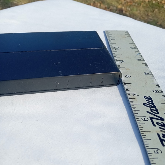 ONN 4 Way HDMI Splitter - Picture 2 of 4